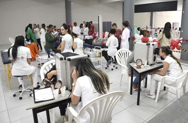 Foram ofertados exames e outros serviços em dias e horários diferenciados